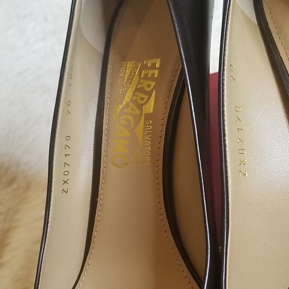 Salvatore Ferragamo Susi Leather Heels Size 10.5 - Picture 6 of 8